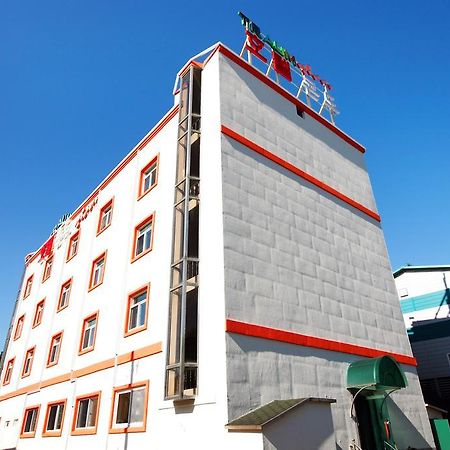 Traum Hotel&Condo Gapyeong Exterior foto