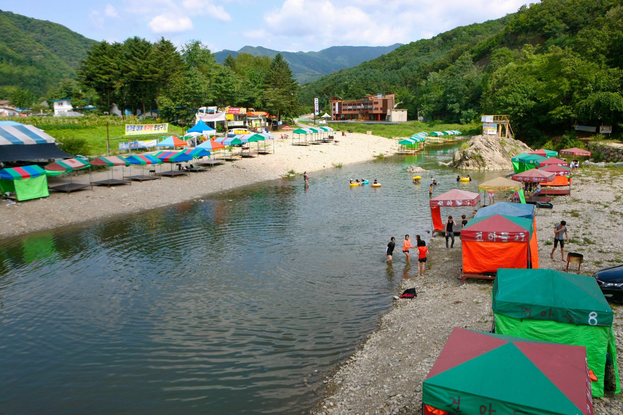 Traum Hotel&Condo Gapyeong Exterior foto